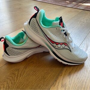 Brand New Saucony Kinvara 13 Sneakers